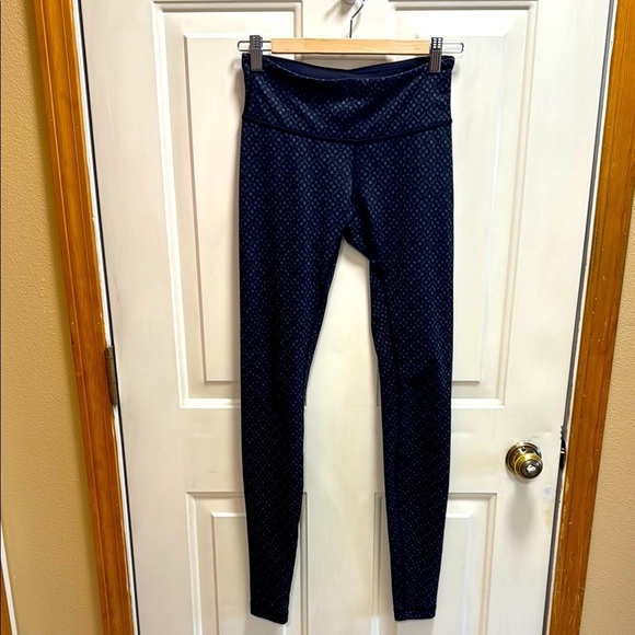 Lululemon black and gray leggings / tights size 4 - Picture 1 of 6